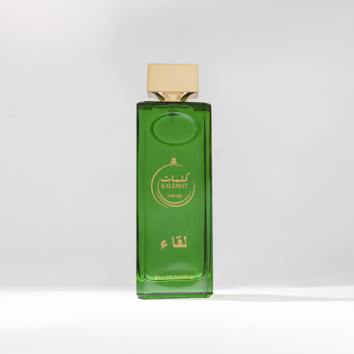 Liqa 200ml - The opening of the fragrance is floral, violet, fruity and citrus