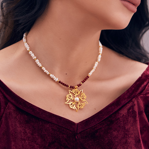 Handmade choker - Flower Qatar collection Gold plated Natural pearl