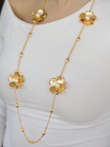 Long flower necklace - Handmade gold-plated long necklace crafted with care, featuring elegant design and  stones. Lightweight, unique, and perfect for everyday wear or special occasions.