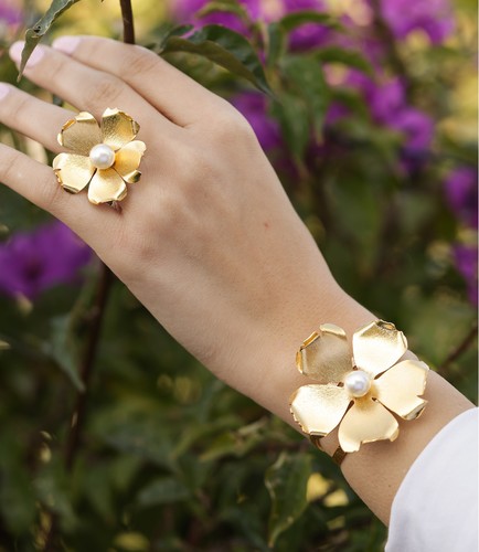 Set of flower bracelet and ring - Handmade gold-plated bracelet and ring crafted with care, featuring elegant design and stones. Lightweight, unique, and perfect for everyday wear or special occasions.
