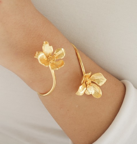 Handmade bangle - Handmade gold-plated bangle crafted with care, featuring elegant flower design. Lightweight, unique, and perfect for everyday wear or special occasions.