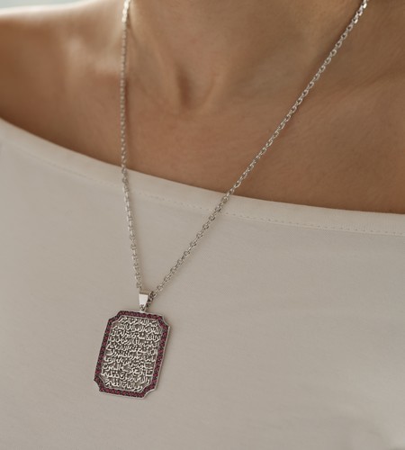 Handmade necklace - Handmade necklace crafted with care, featuring stones and an elegant design . Lightweight, unique, and perfect for everyday wear or special occasions.