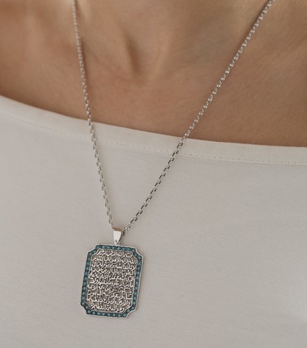 Handmade necklace - Handmade necklace crafted with care, featuring stones and an elegant design . Lightweight, unique, and perfect for everyday wear or special occasions.