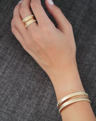 Set of bracelet and ring - Handmade bracelet and ring plated with 24k gold, crafted with care, featuring swarovski stones and an elegant design. Lightweight, unique, and perfect for everyday wear or special occasions.