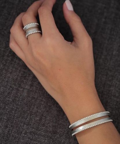 Set of bracelet and ring - Handmade bracelet and ring plated with 24k gold, crafted with care, featuring swarovski stones and an elegant design. Lightweight, unique, and perfect for everyday wear or special occasions.