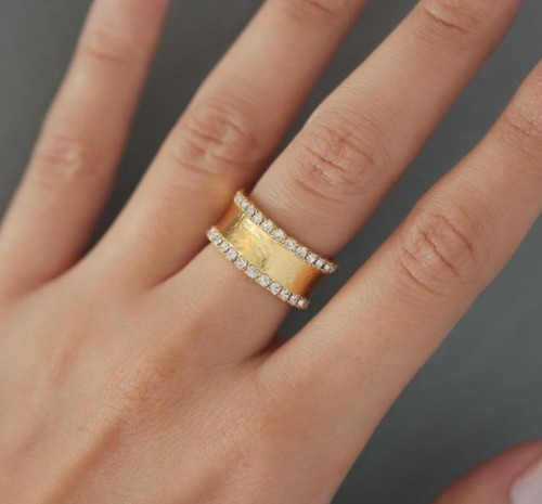 Handmade ring - Handmade ring plated with 24k gold, crafted with care, featuring swarovski stones and an elegant design. Lightweight, unique, and perfect for everyday wear or special occasions.