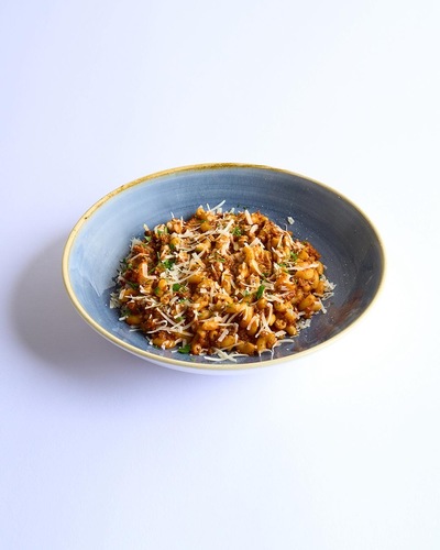 Al-Tayben Macaroni - Calories 518 , Protein 42g , Carb 74.6g , Fat 5.7g .