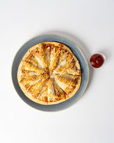 Small Buffalo Ranch chicken Pizza - Dough 8 insh, Chicken tenders , Sauce Buffalo , Sauce Ranch , Light Mozzarella Cheese . Calories 595, Protein 36.9 g, Carb 52 g, Fat 26.6