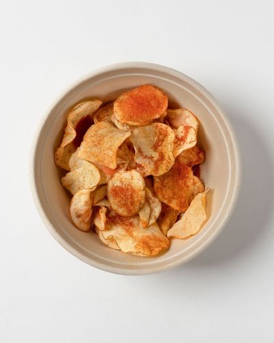 Baked Cheetos Chips - Including sauce , Calories 170 , Protein 3.5g , Carb 33.8g , Fat 2.3g .