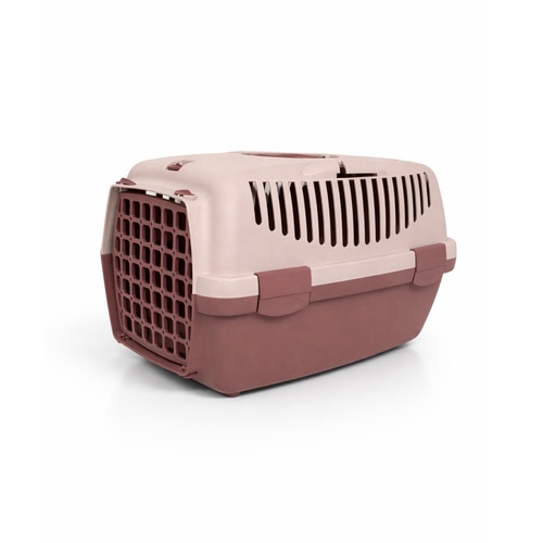 Pet Travel Carrier – Gulliver 1 - A practical and safe solution for transporting your pets in comfort 🐾
The Gulliver 1 carrier by Italian brand Stefanplast is designed with high quality to ensure safety and proper ventilation during travel, whether in the car, for vet visits, or grooming trips.


It features a durable yet lightweight design with wide ventilation slots for your pet’s comfort, along with a secure front door for easy use.


&nbsp;Size: 48 × 32 × 31 cm
&nbsp;Suitable weight: up to 5–6 kg


&nbsp;Features:
• Excellent ventilation
• Strong and lightweight design
• Easy to clean
• Ideal for travel and transport


&nbsp;Suitable for: rabbits, cats, and small pets