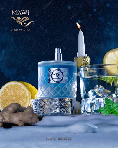 ماوج موسكو مولي 100 مل - Starting Notes: Lemon, ginger, bergamot Herat Notes: Herbal, cypress, mint Base notes: Ozone, amber, moss 
 Category: Eastern Line 
 Ideal for: Men and Women 
 Moscow Mule is a fresh and invigorating fragrance that embodies the spirit of the cocktail that bears its name. It opens with a vibrant blend of lemon, ginger and bergamot, instantly awakening the senses with a burst of citrus and spice. The heart reveals a refreshing and herbal blend of cypress and mint, evoking the freshness of a cold drink. As it dries down, the fragrance settles into a sophisticated base of ozonic, amber and mossy notes, leaving a subtle, earthy and refreshing trail. Perfect for those looking for a bright and timeless fragrance, Moscow Mule is a refreshing haven in a bottle.