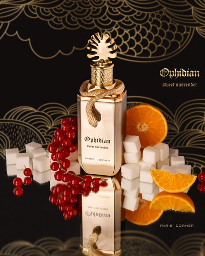 عطر أوفيديان الحلو 100 مل - Top notes: sugar, red berries, mandarin. Middle notes: vanilla, cocoa, spicy notes, rose. Base notes: Tonka bean, amber, musk, woody notes. 
 Category: Eastern Line 
 Ideal for: Men and Women 
 The aesthetics of the snake are a mesmerizing celebration of the senses. With a mysterious look, adorned with an iridescent sheen and covered in an elegant fabric of design, the snake is the embodiment of aesthetics. This exquisite fragrance from the Snake collection is a sweet journey into your sweetest self. A fragrance for seductive and persuasive souls like you, there is a delicious chord in every note of the exquisite Snake fragrance, inviting the world to surrender to you. With this blend of delicious and woody notes, seduction becomes your essence. In the world of perfume, the snake is king.