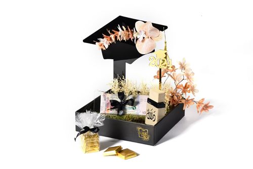 CONGRATS 4 - Perfume 50 ML (French on cold oud) Cocoa - Artificial flower Eclerk graduation cap model Eclerk graduation model 2024 Eclerk for the amount of money Write according to your choice