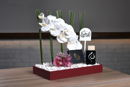 jolly - 50 ML perfume with choice of name Vietnamese incense tola Natural rose Choose to write on the box gift card Width 40 cm x Height 40 cm approx