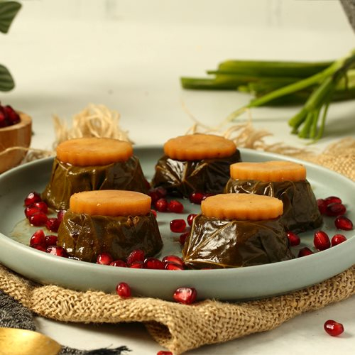 Vine Leaves Cups Pomegranate - Mini cup vine leaves stuffed with rice & herbs , pomegrenate dressing