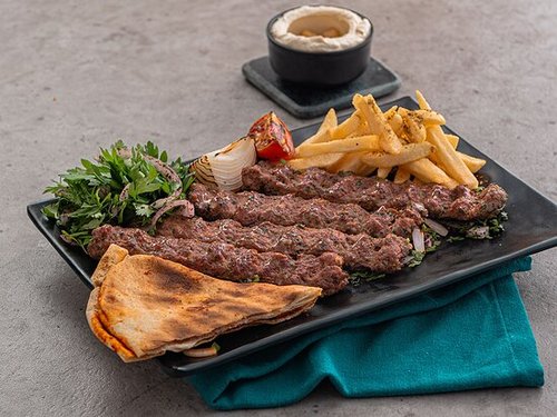 Kabab Halabi - 4 skewers of kabab served with french fries & biwaz