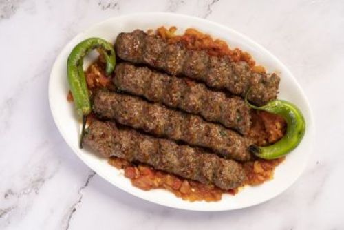 Lokmat Beit - Ksbab kheshkhash - kabab served with tomato sauce