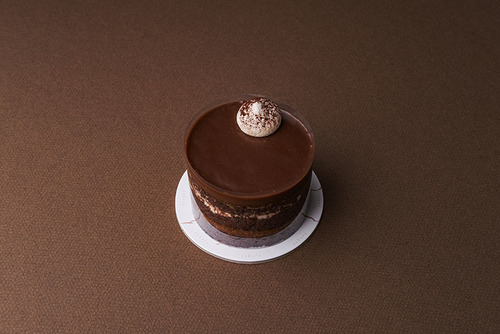 Mini sponge cakes - Allergen information and cake description are available on the main menu for the selected cake.