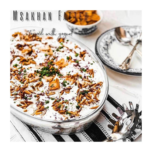 La Pate - Fattah Al-Musakhan Pyrex - is enough for 8 persons
 It consists of a layer of vermicelli bread, a layer of musakhan, a white layer, and a layer of crispy bread and nuts.