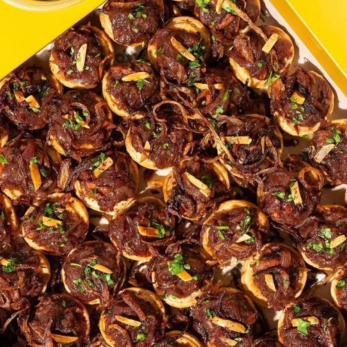 mini muskhan nest   with sauce