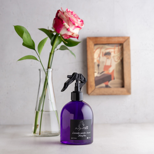 مرش Lavender powder secret - A mixture of musk, powder, lavender and touches of cool summer flowers to add to the scent of your car, office or home .