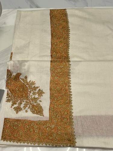 full-6770-58 - Full turma,kashmiri,orginal,hand made embroidered,one size of this shawl are avilable.