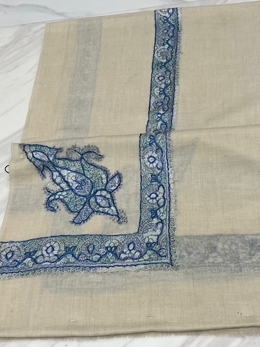 VIP-8977-56 - VIP,Pashmina,kashmiri,orginal,hand made embroidered,one size of this shawl are avilable.