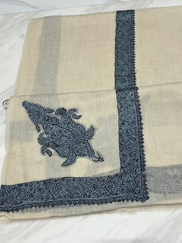 VIP-8973-56 - VIP,Pashmina,kashmiri,orginal,hand made embroidered,one size of this shawl are avilable.