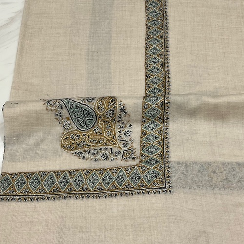 VIP-8994-52 - VIP,Pashmina,kashmiri,orginal,hand made embroidered,one size of this shawl are avilable.