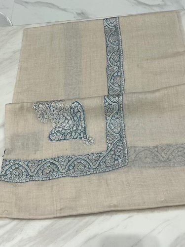 VIP-8991-53 - VIP,Pashmina,kashmiri,orginal,hand made embroidered,one size of this shawl are avilable.