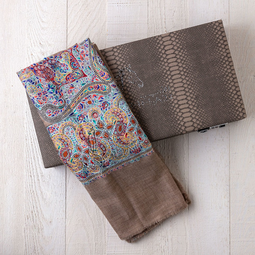 RB9-55 - ROYAL SHAWLS,Pashmina,kashmiri,orginal,hand made embroidered,one size of this shawl are avilable.