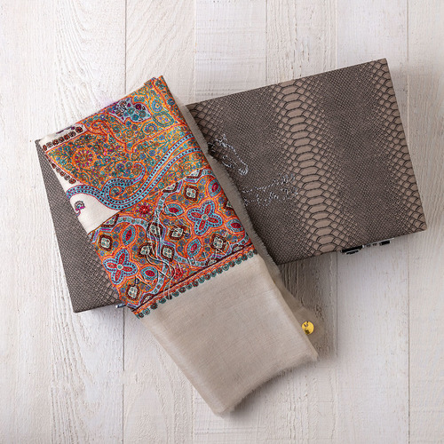 RA19-57.50 - ROYAL SHAWLS,Pashmina,kashmiri,orginal,hand made embroidered,one size of this shawl are avilable.