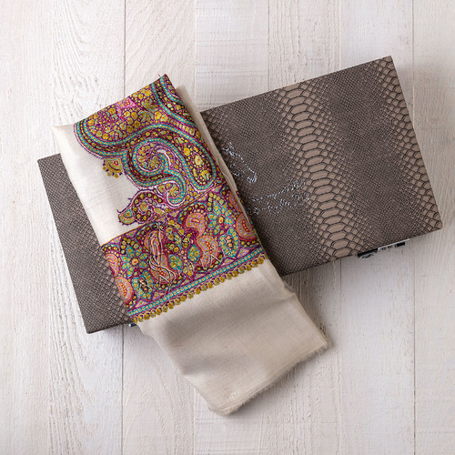 RA20-57 - ROYAL SHAWLS,Pashmina,kashmiri,orginal,hand made embroidered,one size of this shawl are avilable.