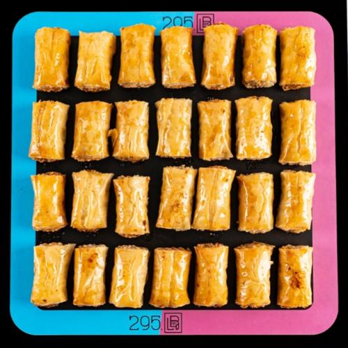 30 pcs Hazelnut Baklava