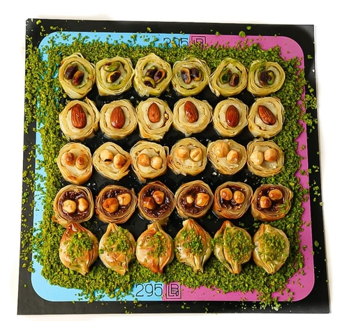 Mix Baklava Stuffed With ( Hazelnut - Almond - Pistachio - Belgian chocolate ) 30 Pieces