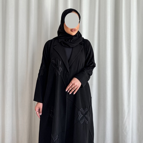 Bl8 - بليزر خام كريب تطريز و شك بالواقع حيل حلوة و انظلمت بالتصوير حييييل