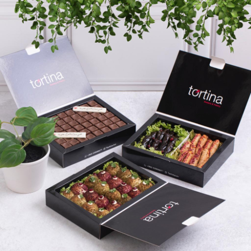 Our New 3 Boxes - Sweet + citrus / sweet with special chips filling / citrus, cheese fatayer + musakhan + grape leaves 
 
 delivery Inclouded