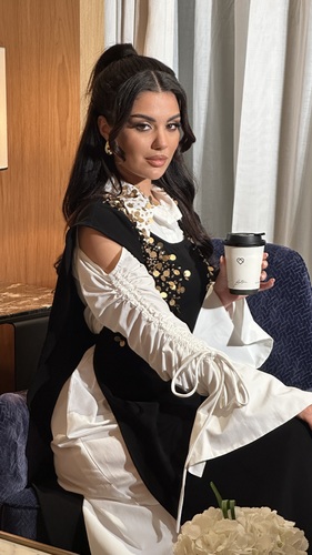 Code 155 - الطولالكتف&nbsp;الكمالصدرالخصرالوركفي المربع ادناه
- لون واحد فقط