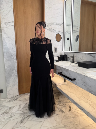 Code 156 - الطولالكتف&nbsp;الكمالصدرالخصرالوركفي المربع ادناه
- لون واحد فقط