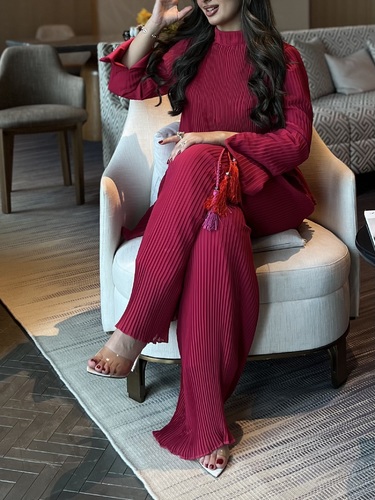 Code 160 - يرجى كتابةالطولالكتف&nbsp;الكمالصدرالخصرالوركفي المربع ادناه
- لون واحد فقط