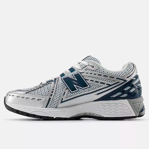 1906R in Silver metallic with deep ocean and white