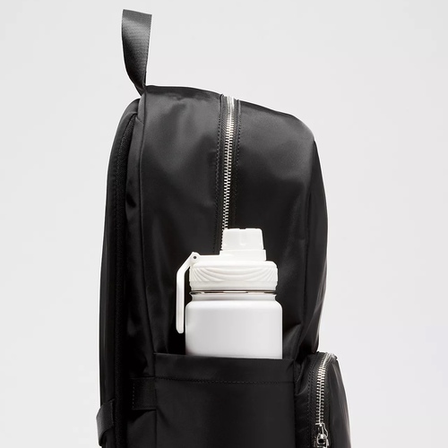 Black Everywhere Backpack 22LMetal Hardware