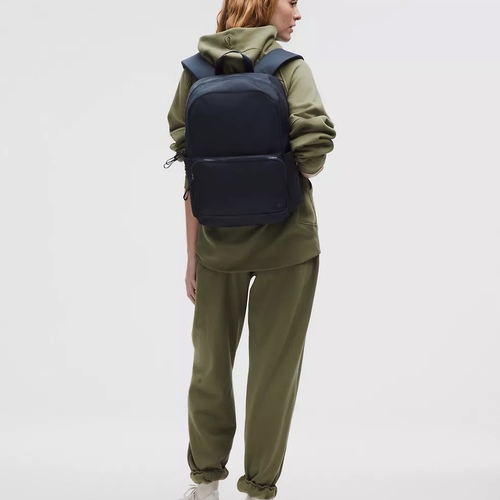 True Navy Everywhere Backpack 22L