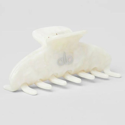 90's Claw Clip white pearl