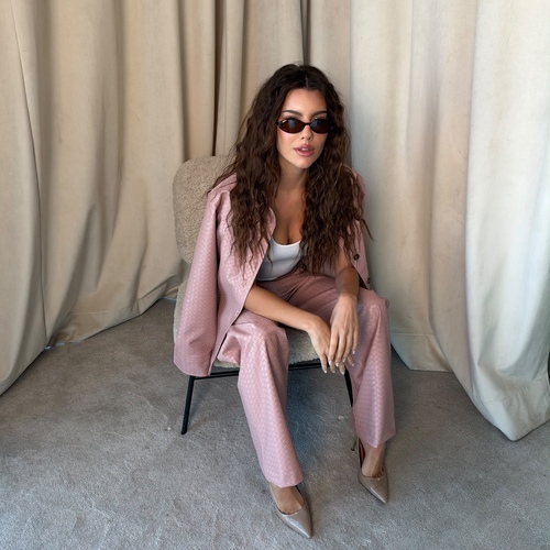 the blush set