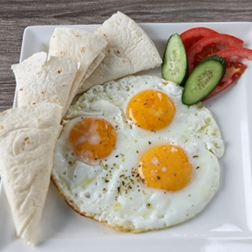 Sunny Side Up Egg - 3 pcs of egg, tortilla bread with fresh tomato & cucumber.