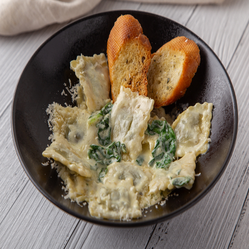 Ravioli - Creamy ravioli mushroom with spinach