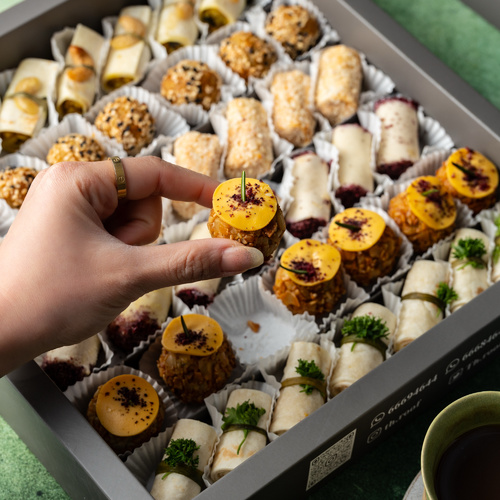 Noug offers with tortilla box and mini kibbeh