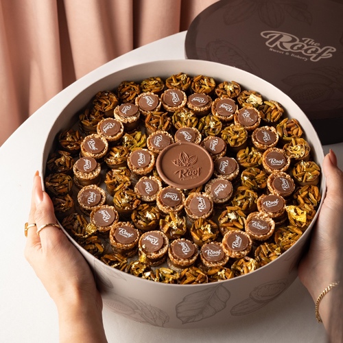 بوكس العصيده والمكسرات بالكاكاو - بوكس بتصميم خاص مع عصيدة البستاشيو والسمسم بالكاكاو ٧٥