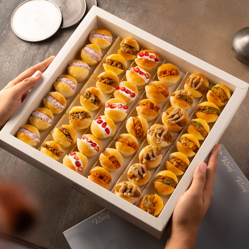 Mini Sandwiches with The Roof Sauce and Fillings